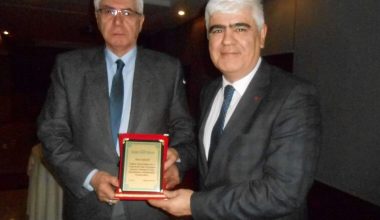 Eskişehir Sinerji Platformu’dan Plaket